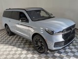 New 2025 Lincoln Navigator L Reserve image 2