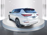 New 2025 Mitsubishi Outlander SE image 3