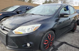 Used 2012 Ford Focus SE w/ SE Winter Pkg image 2