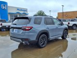 New 2025 Honda Pilot Touring image 2