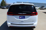 Used 2022 Chrysler Pacifica Touring-L image 5
