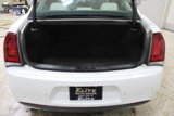Used 2022 Chrysler 300 Touring L image 5