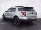 Used 2018 Ford Explorer XLT w/ Equipment Group 202A image 5