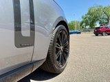 Used 2023 Land Rover Range Rover Autobiography image 3