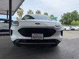 Used 2020 Ford Escape SE image 3