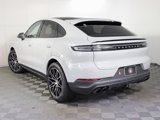 Used 2025 Porsche Cayenne Coupe image 3