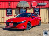 Used 2022 Hyundai Elantra SEL image 2