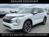 New 2024 Mitsubishi Outlander SE image 3
