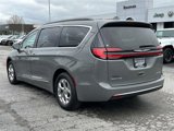 Used 2022 Chrysler Pacifica Limited image 5