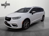 New 2025 Chrysler Pacifica Pinnacle image 3