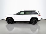 New 2025 Jeep Grand Cherokee Altitude image 4