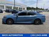 Used 2023 Toyota Camry SE image 2