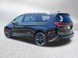 New 2025 Chrysler Pacifica Limited image 5