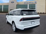 New 2025 Lincoln Navigator Reserve image 5