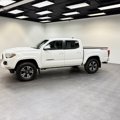 Used 2019 Toyota Tacoma TRD Sport image 2