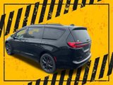Used 2022 Chrysler Pacifica Limited w/ S Appearance Package image 4