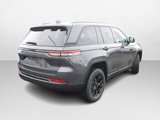New 2025 Jeep Grand Cherokee Altitude image 3