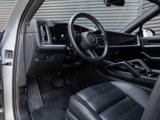 Certified 2024 Porsche Cayenne Coupe image 4