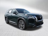 New 2025 Nissan Pathfinder Platinum image 2
