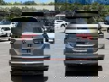 Used 2023 Volkswagen Tiguan SE R-Line image 6