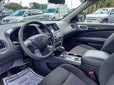 Used 2020 Nissan Pathfinder S image 6