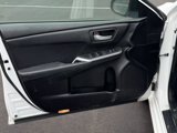 Used 2015 Toyota Camry LE image 5