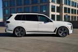 Used 2025 BMW X7 M60i image 3