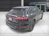 Used 2024 Audi Q8 e-tron Prestige w/ Prestige Package image 6