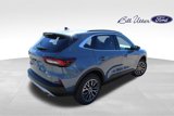 New 2025 Ford Escape SE image 3