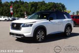New 2025 Nissan Pathfinder Platinum image 3