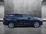 Used 2023 Toyota Highlander Limited image 4