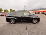 Used 2022 Toyota Sienna XLE image 3