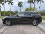 Used 2017 Maserati Levante w/ Luxury Package image 4