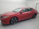 Used 2019 Toyota Camry XSE image 2