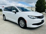 Used 2023 Chrysler Voyager LX image 2