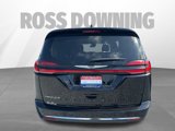 Used 2024 Chrysler Pacifica Touring-L image 5