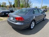 Used 2015 Volkswagen Passat 1.8T Limited Edition image 4