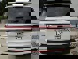 Used 2024 Lincoln Navigator Premiere image 6