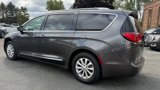 Used 2018 Chrysler Pacifica Touring-L w/ Premium Audio Group image 3