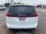 New 2025 Chrysler Pacifica Select image 4