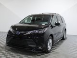 New 2025 Toyota Sienna XLE image 2