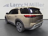 New 2025 Nissan Pathfinder Platinum image 3