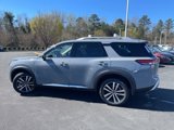 New 2025 Nissan Pathfinder Platinum image 5