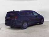 New 2025 Chrysler Pacifica Select image 5