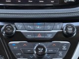 Used 2022 Chrysler Pacifica Limited w/ Uconnect Theater Family Group image 5