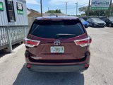 Used 2015 Toyota Highlander LE image 4