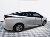 Used 2019 Toyota Prius LE image 3