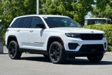 New 2025 Jeep Grand Cherokee Altitude image 2