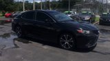 Used 2020 Toyota Camry SE image 2