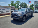 Used 2018 Toyota Tacoma TRD Sport image 3